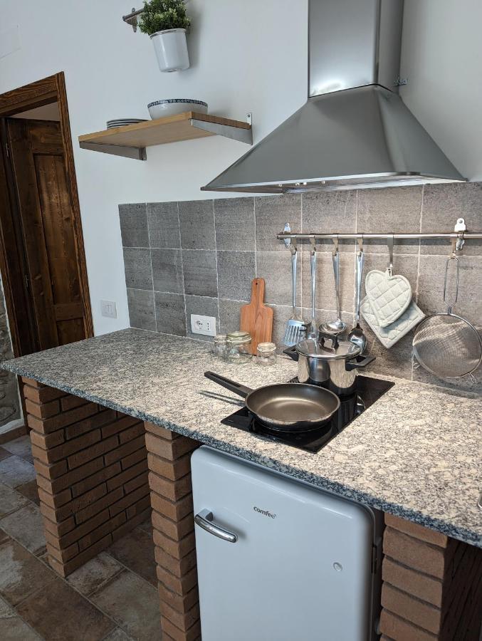 Antica Osteria Apartments Донґо Екстер'єр фото