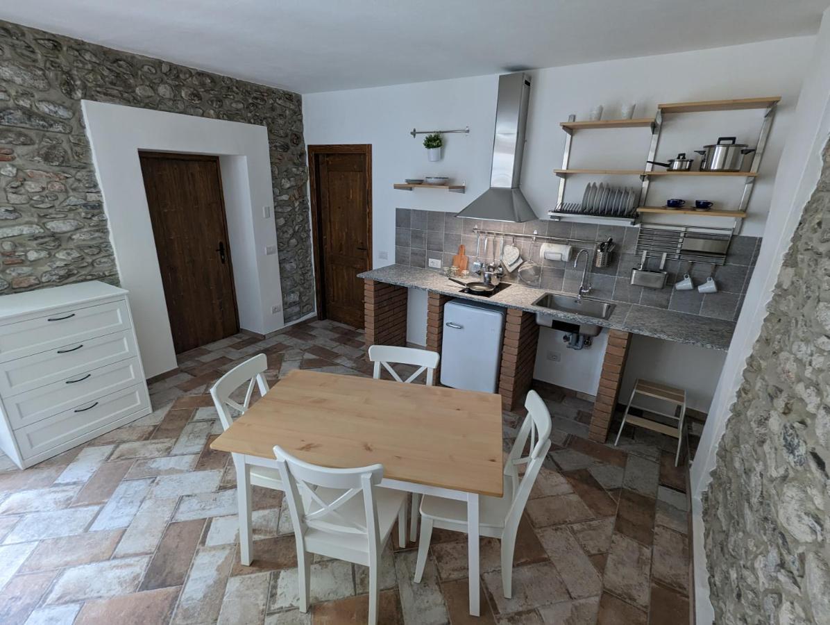 Antica Osteria Apartments Донґо Номер фото